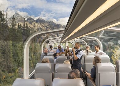 Rocky Mountaineer, GoldLeaf Service | © Rocky Mountaineer