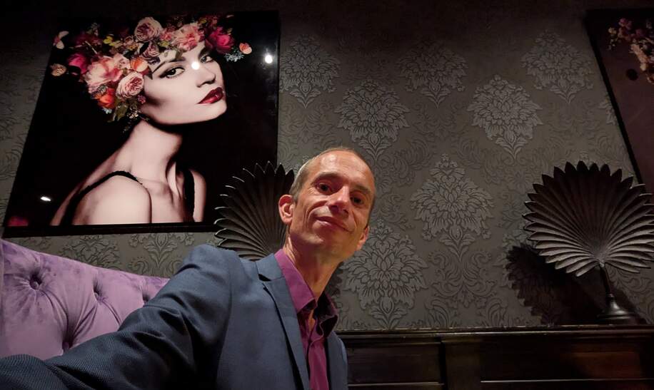 Ameropa Mitarbeiter bei dem Musical MOULIN ROUGE | © Dirk Hendriks