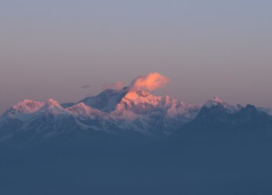 Ausblick auf den Kanchenjunga in Darjeeling | © Gettyimages.com/ANANTHA JOIS