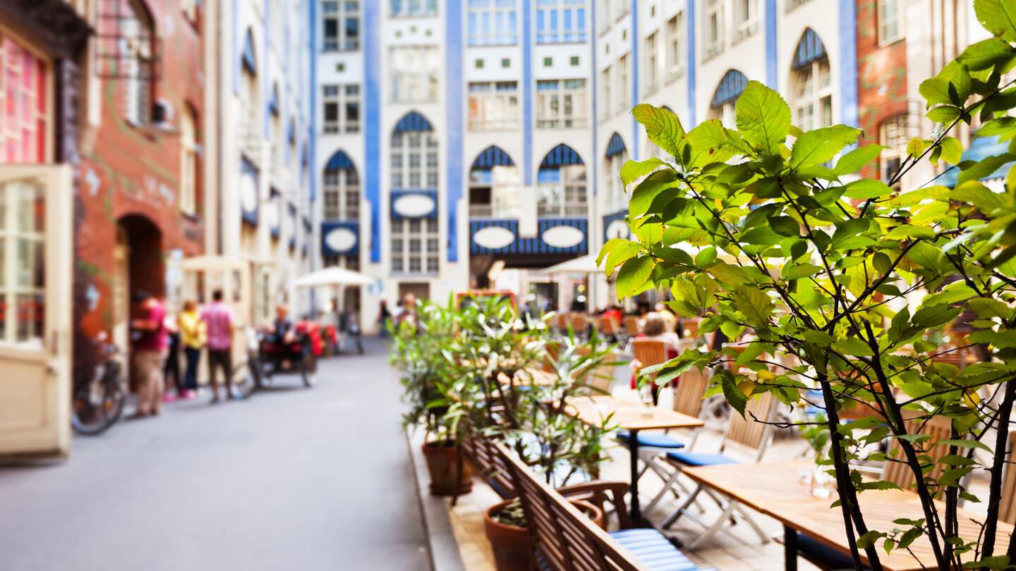 Hackesche Höfe, Berlin-Mitte, Blick direkt von oben.  | © Gettyimages.com/TommL