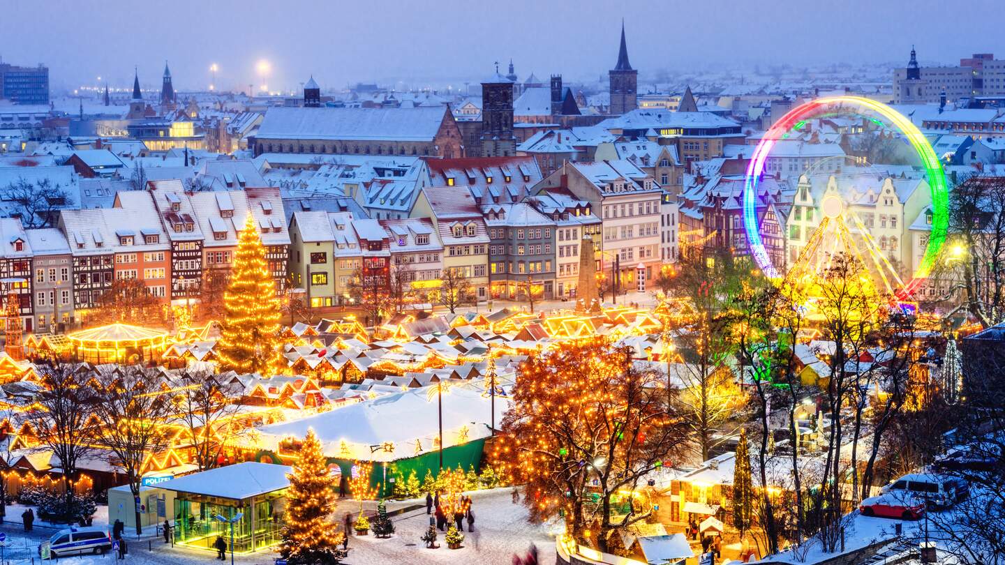 Weihnachtsmarkt Erfurt an einem verscheiten Abend | © Gettyimages.com/Juergen Sack
