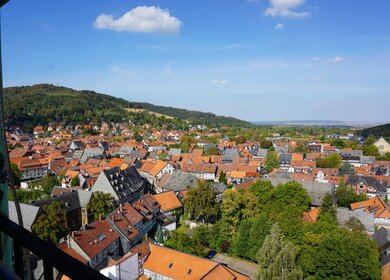 Panoramablick von der Marktkirche in die Altstadt von Goslar bei gutem Wetter | © Gettyimages.com/Birgit Puck