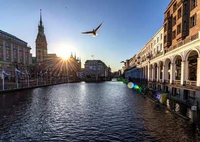 Kleine Alster bei Sonnenuntergang | © Pixabay.com/Karsten Bergmann 