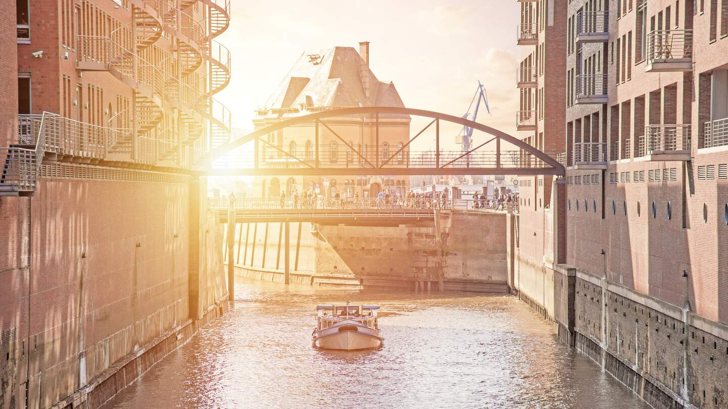 Alten Speicherstadt Speicherstadt in Hamburg, | © gettyimages.com/ChristianHorz