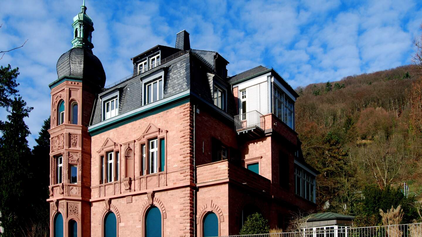 Typisches altes Haus in Heidelberg im Gruenen | © Gettyimages.com/Zoonar RF