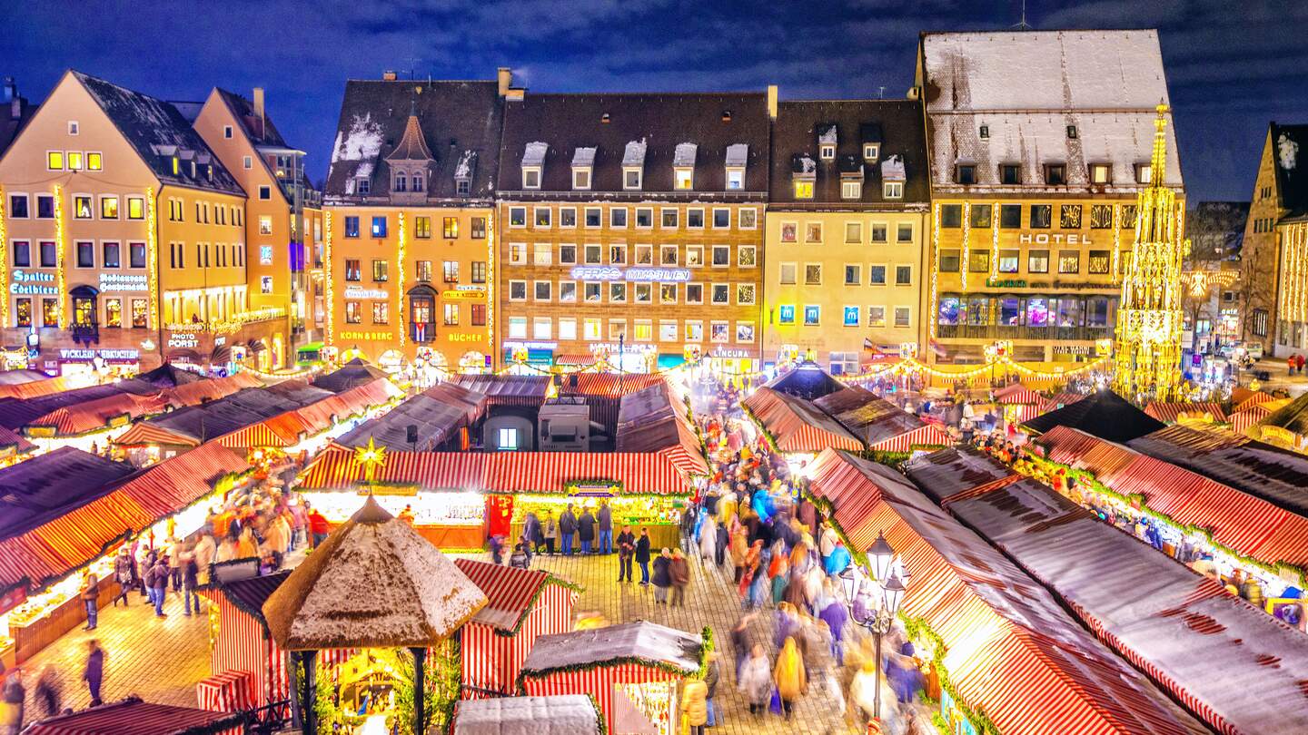 Nuernberger Weihnachtsmarkt-Christkindlesmarkt Nuernberg | © Gettyimages.com/Juergen Sack