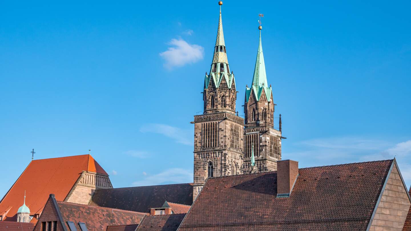 Tuerme der St.Lornez-Kirche in Nuernberg | © Gettyimages.com/Animaflora