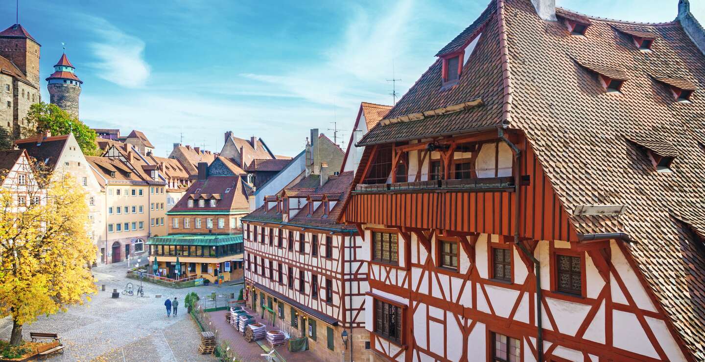 Altstadt von Nuernberg am sonnigen Herbsttag | © Gettyimages.com/neirfy