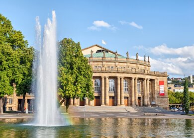 Das Staatstheater in Stuttgart | © Gettyimages.com/bbsferrari