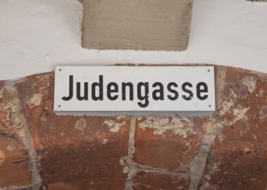 Judengasse Strassenschild in Trier | © Gettyimages.com/8vFanI