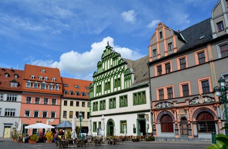 Blick auf einige Gebaeude der Weimarer Altstadt | © Gettyimages.com/ivanadb