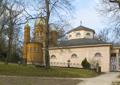 Russisch-orthodoxe Kapelle und Fuerstengruft auf dem Historischen Friedhof, Weimar | © Gettyimages.com/eyewave