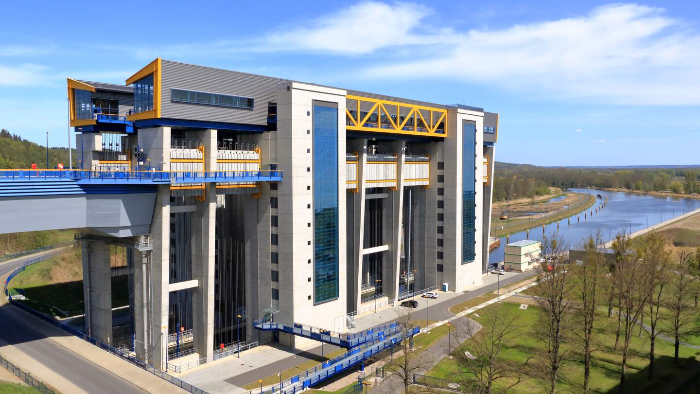  Schiffshebewerk Neu-Niederfinow, Oder-Havel-Kanal, Brandenburg | ©  Gettyimages.com/Dynamoland