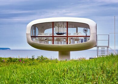 Ehemaliger Rettungsturm in Binz, der jetzt fuer Hochzeiten genutzt wird | © Gettyimages.com/DR pics24