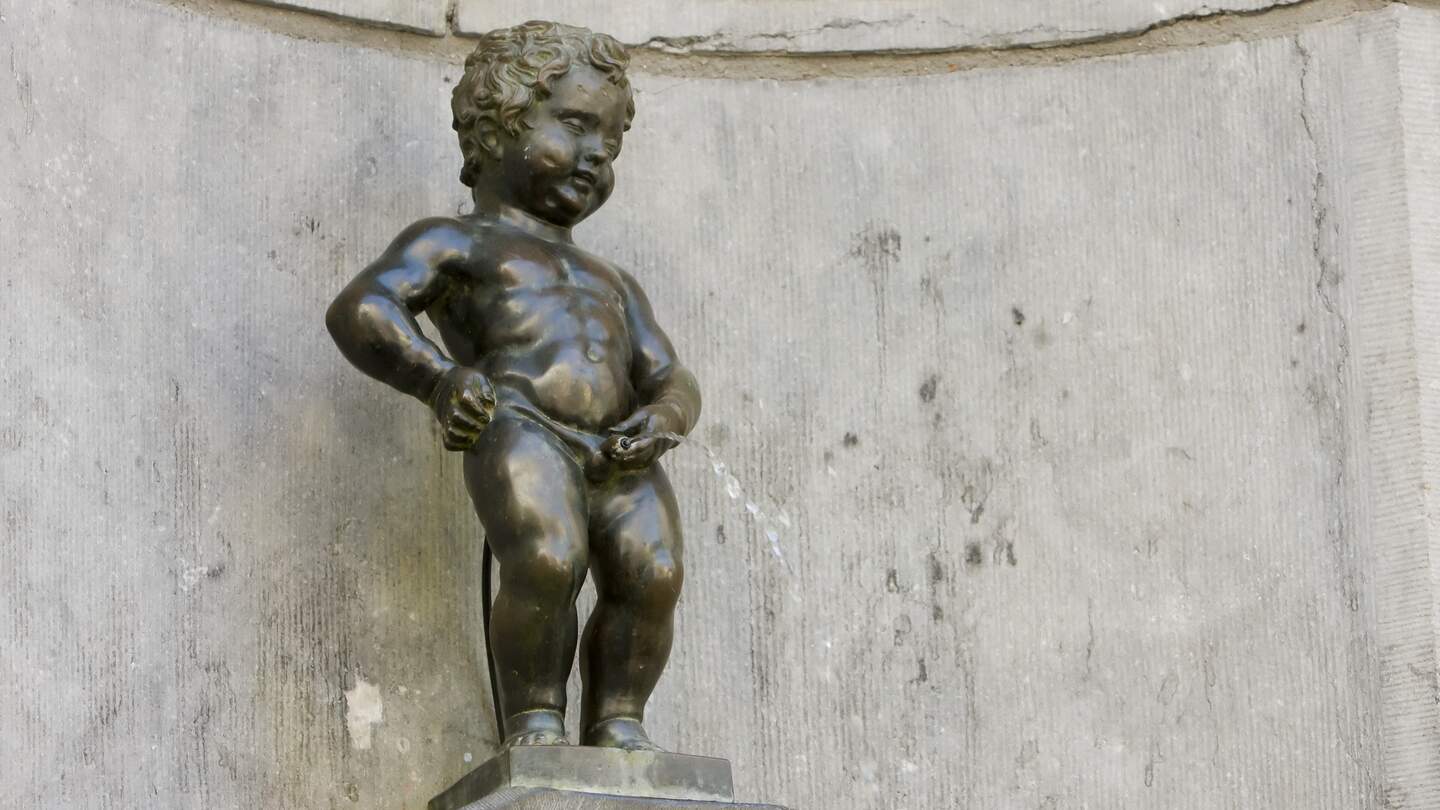 Das Manneken Pis in Bruessel | © Gettyimages.com/meodif