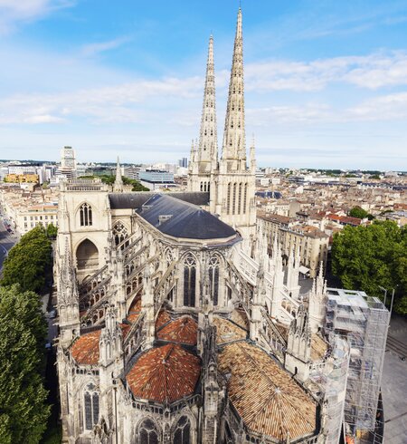 Kathedrale von Saint-Andre am Ort Pey-Berland in Bordeaux | © Gettyimages.com/benkrut