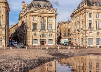 Place de la Bourse mit Reflexion, Bordeaux | © Gettyimages.com/Anna_Pakutina