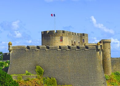 Blick auf das Château de Brest, das älteste Gebäude der Stadt | © Gettyimages.com/LumirPecold