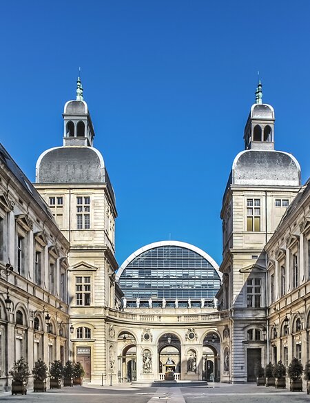 Beruehmte Opernhaus in Lyon | © Gettyimages.com/vwalakte