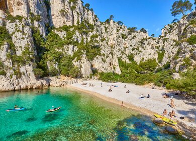 Calanques Nationalpark neben Marseille in der Provence mit tuerkisblauem Wasser | © Gettyimages.com/marako85