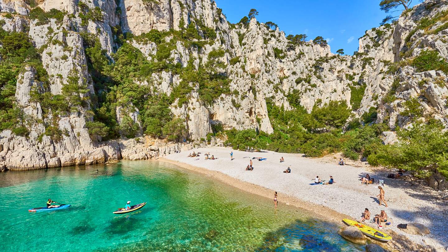 Calanques Nationalpark neben Marseille in der Provence mit tuerkisblauem Wasser | © Gettyimages.com/marako85
