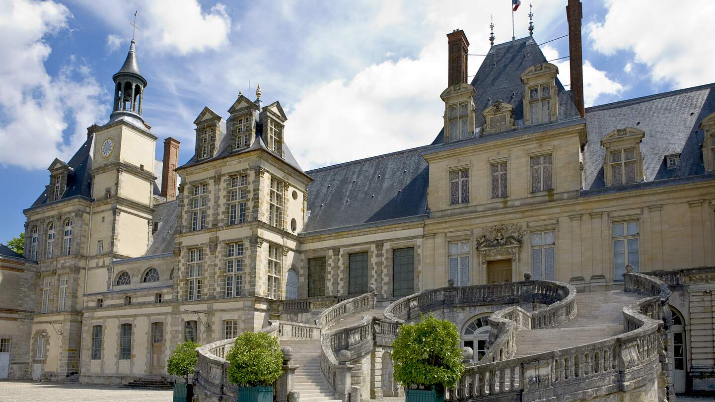 Hof des Schlosses Fontainebleau | © Gettyimages.com/CaraMaria