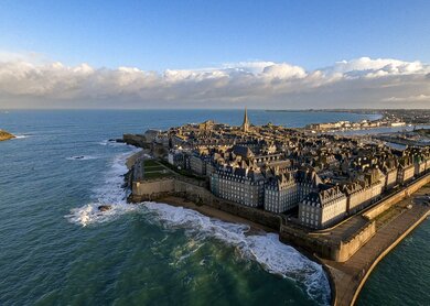 Luftaufnahme Saint Malo Französisch Bretagne | © GettyImages.com/dam bisman