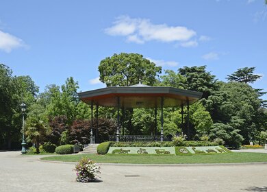 Sommerpark Jardin du Grand-Rond in der französischen Stadt Toulouse | © Gettyimages.com/olegmit 