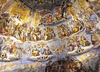 detailreiches und farbenfrohes Fresko im Dom von Florenz. Es zeigt zahlreiche Figuren in verschiedenen Posen, reich an religiöser Ikonographie und von großer historischer Bedeutung als Renaissance-Kunstwerk. | ©  iSailorr / 2016 Thinkstock.