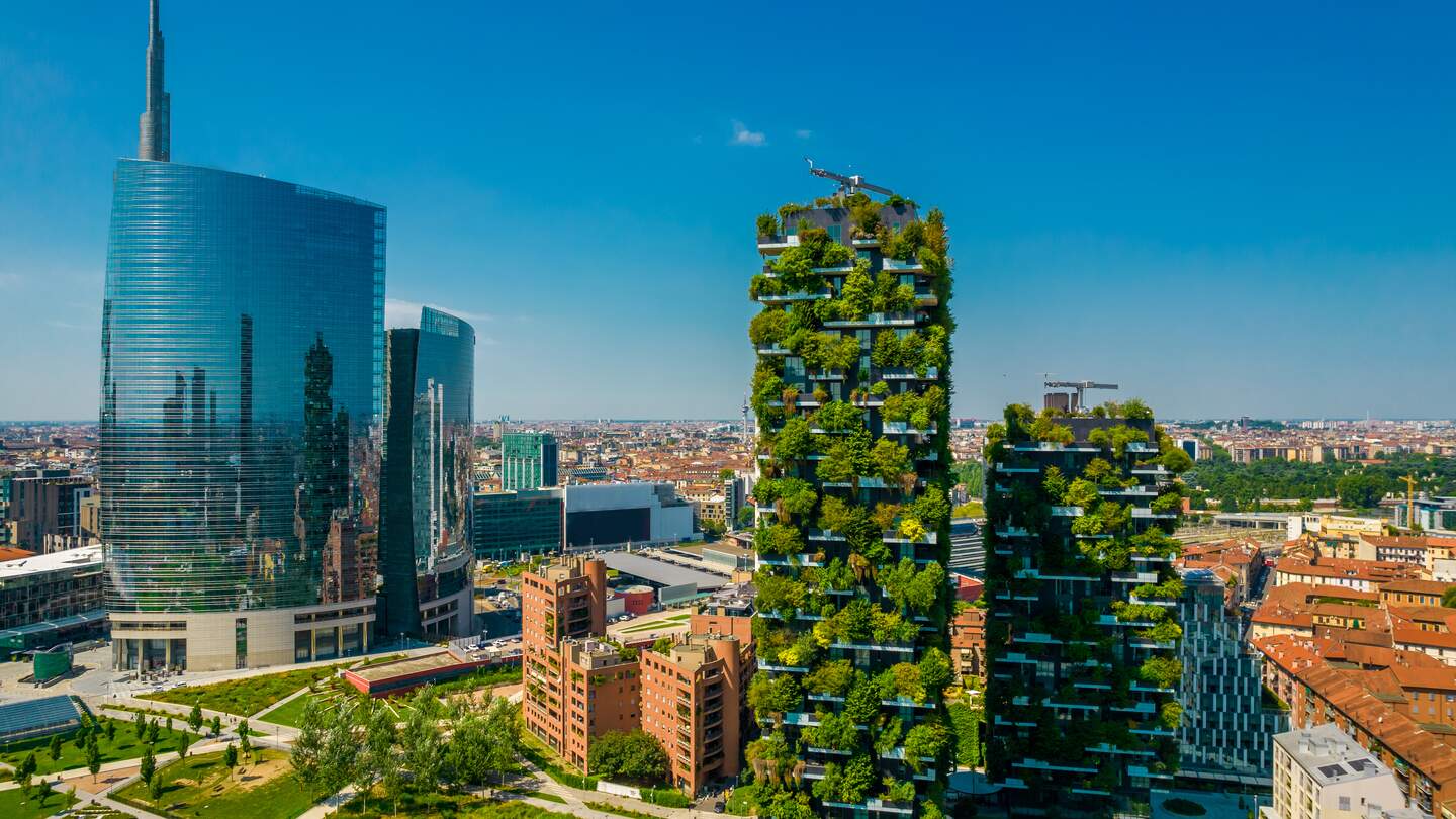 Luftbild auf den Bosco Verticale in Mailand | © Gettyimages.com/Audrius Venclova