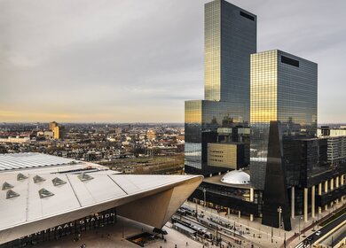 Skyline der Stadt und der Bahnhof Rotterdam | © Gettyimages.com/BrasilNut1