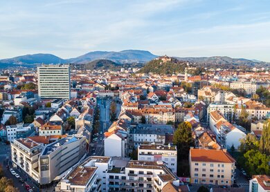 Luftaufnahme des Stadtteils Gries in Graz | © Gettyimages.com/Photofex