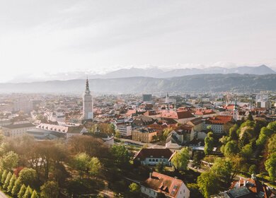 Panoramabild der Stadt Klagenfurt am Wörthersee | © Gettyimages.com/EyeEm Mobile GmbH