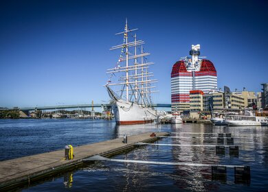 Weitwinkelaufnahme des bunten Hafen in Goeteborg, Schweden  | © gettyimages.com/AleksandarGeorgiev
