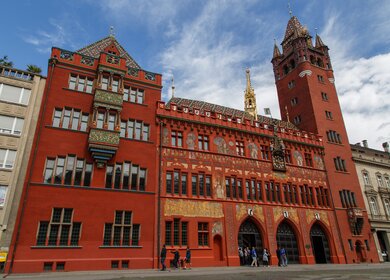 Blick auf die Fassade des Rathauses von Basel | © Gettyimages.com/olli0815