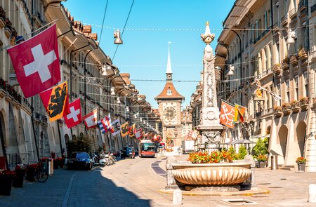 Strassenblick in Bern Stadt | © Gettyimages.com/RossHelen