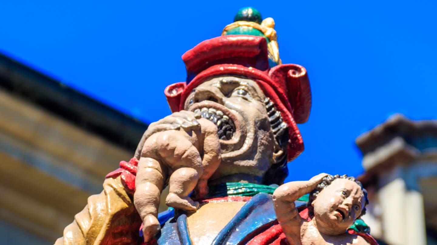 Der Kindlifresserbrunnen in der Stadt Bern | © Gettyimages.com/OlyaSolodenko