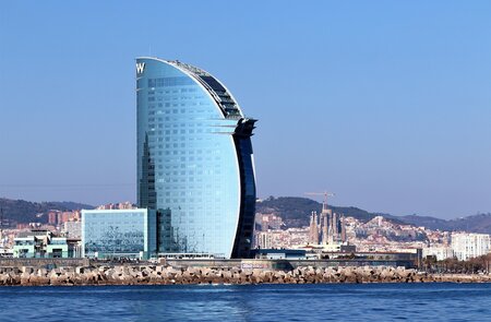 Architektur von Gaudí in Barcelona, ein Haus im typischen Stil | © Pixabay/tiburi