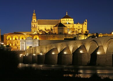 Die Stadt Cordoba am Abend | © pixabay.com