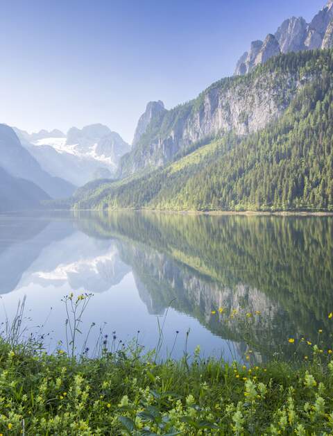 Der beruehmte See ist ein nationales Wahrzeichen | © Gettyimages.com/dietermeyrl