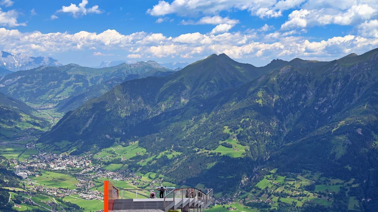 Aussichtspunkt Stubnerkogel Bad Hofgastein | © gettyimages.com/goce