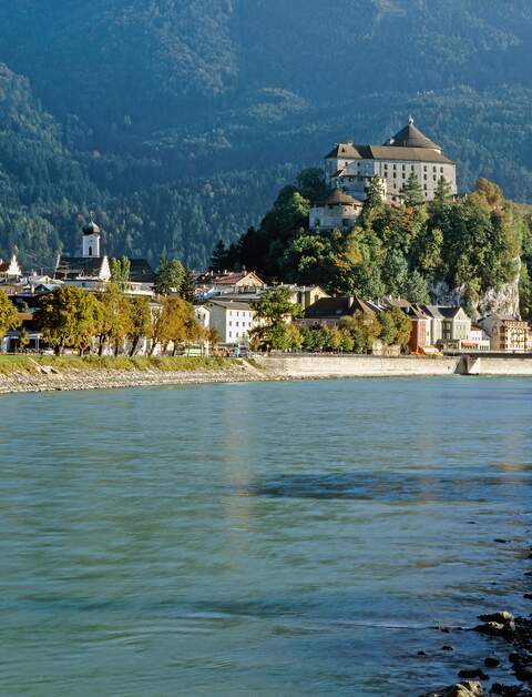 Blick auf die Festung Kufstein in Tirol | © Gettyimages.com/julof90
