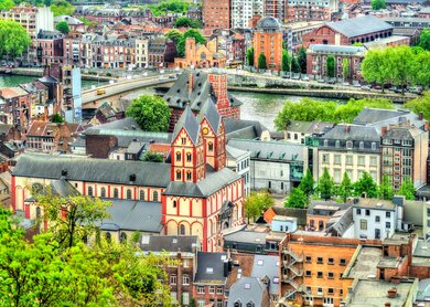 Blick von der Stiftskirche Kirche St. Bartholomäus in Lüttich, Belgien | © GettyImages.com/Leonid Andronov