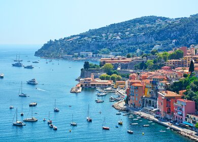 Blick von obe auf den Hafen von Nizza | © Gettyimages.com/alxpin