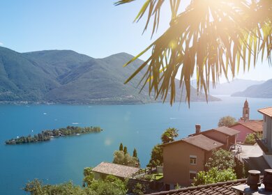 Insel Brissago von zu Ronco sopra Ascona | © gettyimages.com/assalve