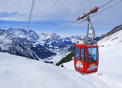 Gondel Fuerenalp auf dem Engelberg in der Zentralschweiz mit Schnee | © Fürenalp/Christian Perret  