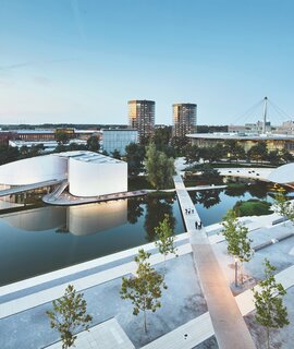 Panoramablick über die Autostadt Wolfsburg | © Michael Jungblut