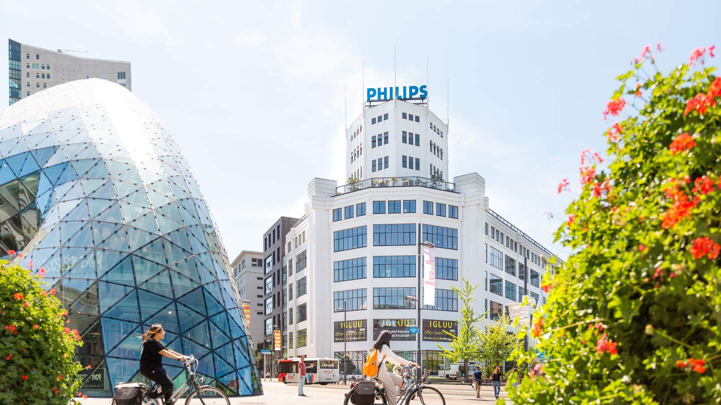 Sightseeing Eindhoven de Blob und Lichttoren | © NBTC/Nadia ten Wolde