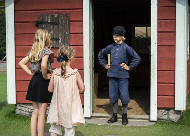 Drei Kinder auf einem Filmset Emil Loenneberga Schweden | © imagebank.sweden.se/Anna Hållams 