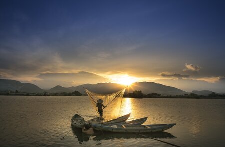 Fischer beim Sonnenuntergang in Vietnam | © pixabay
